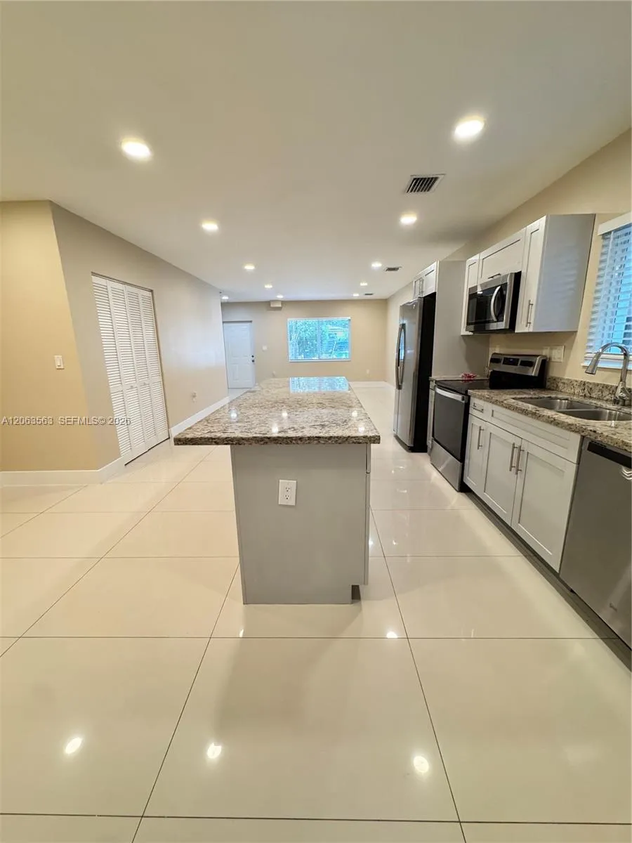 1770 NW 55th St #1 Miami, FL 33142