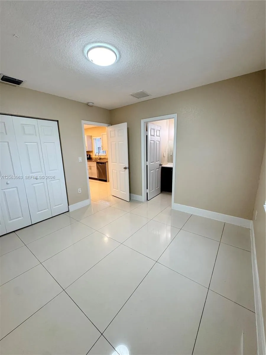 1770 NW 55th St #1 Miami, FL 33142