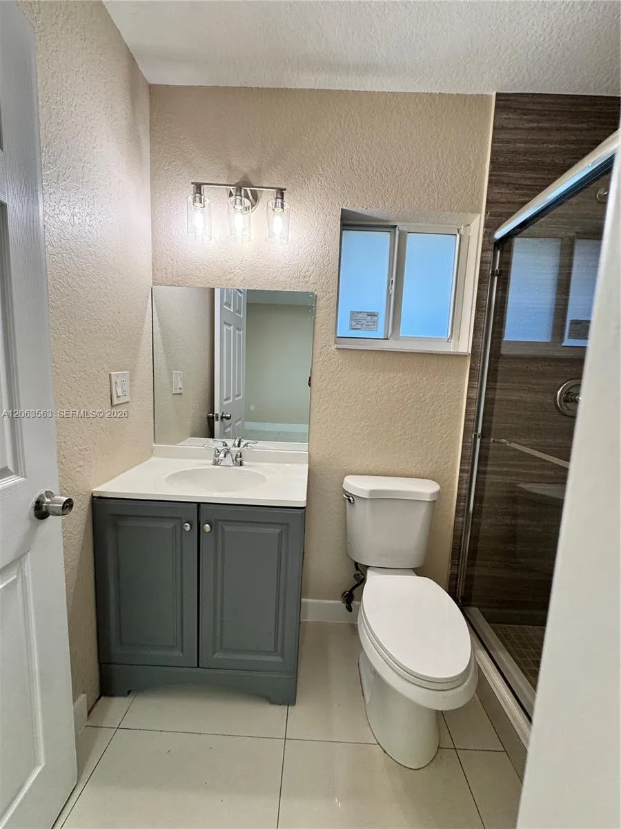 1770 NW 55th St #1 Miami, FL 33142