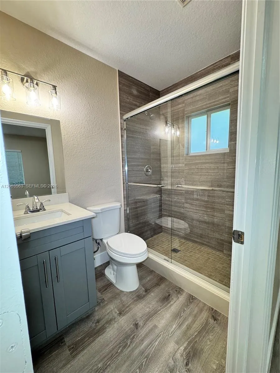 1770 NW 55th St #1 Miami, FL 33142