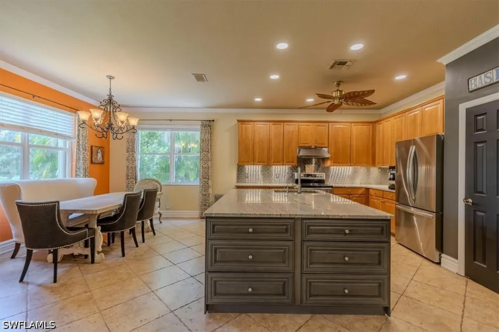 Burnt Pine Drive Naples, FL 34119