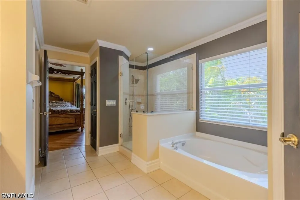 Burnt Pine Drive Naples, FL 34119