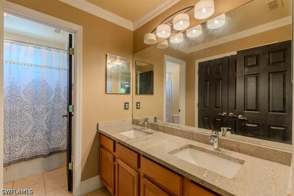 Burnt Pine Drive Naples, FL 34119