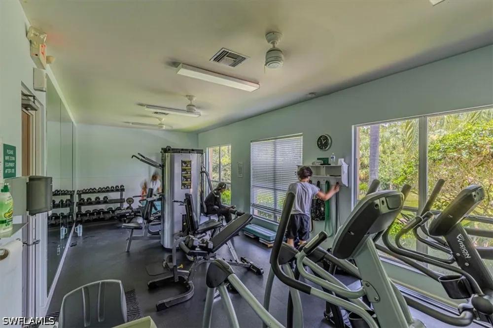 Burnt Pine Drive Naples, FL 34119