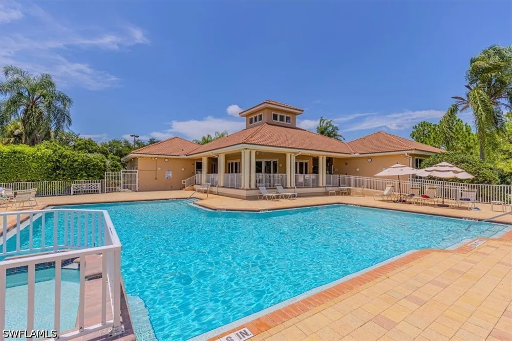 Burnt Pine Drive Naples, FL 34119