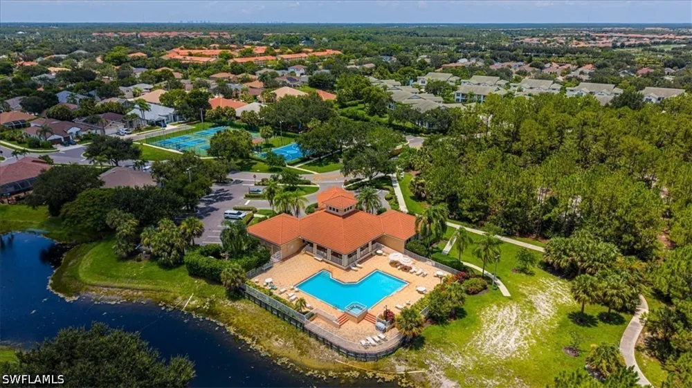 Burnt Pine Drive Naples, FL 34119