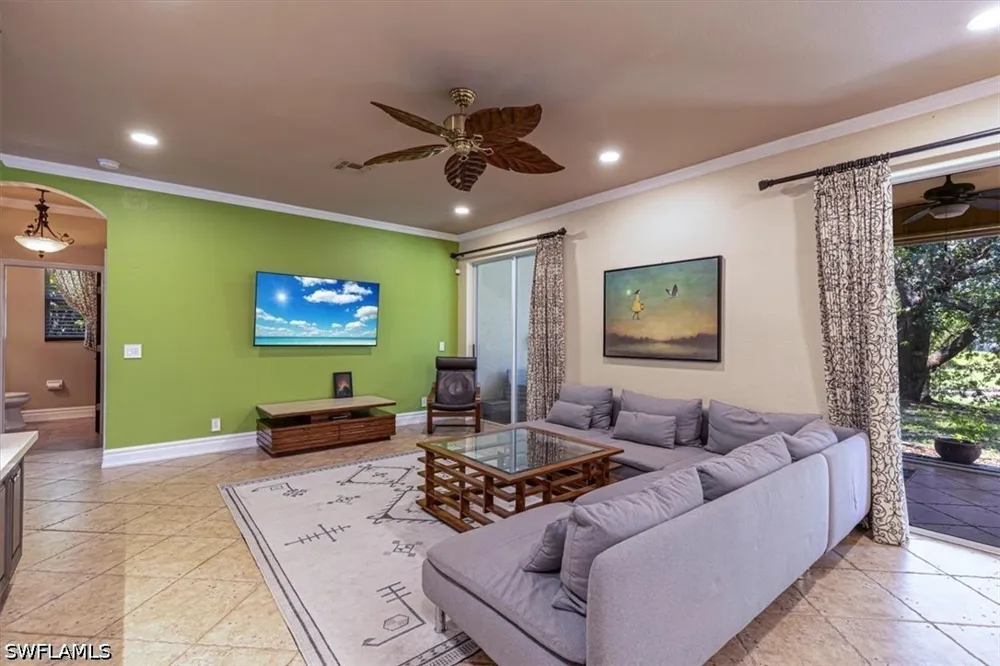 Burnt Pine Drive Naples, FL 34119
