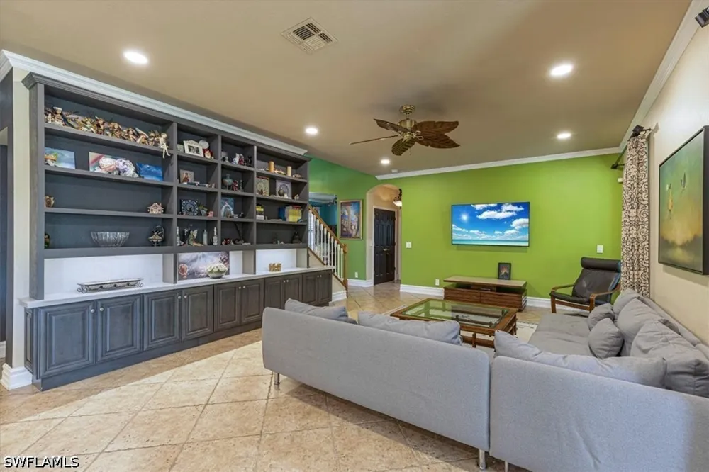 Burnt Pine Drive Naples, FL 34119