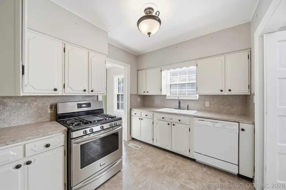 2724 E 14th Street Tulsa, OK 74104