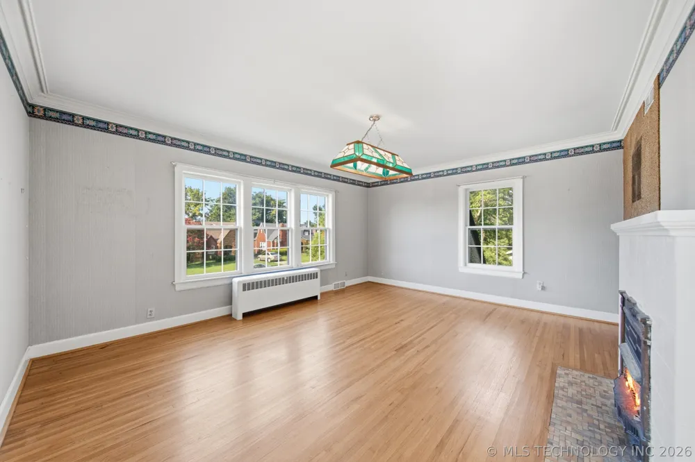 2724 E 14th Street Tulsa, OK 74104