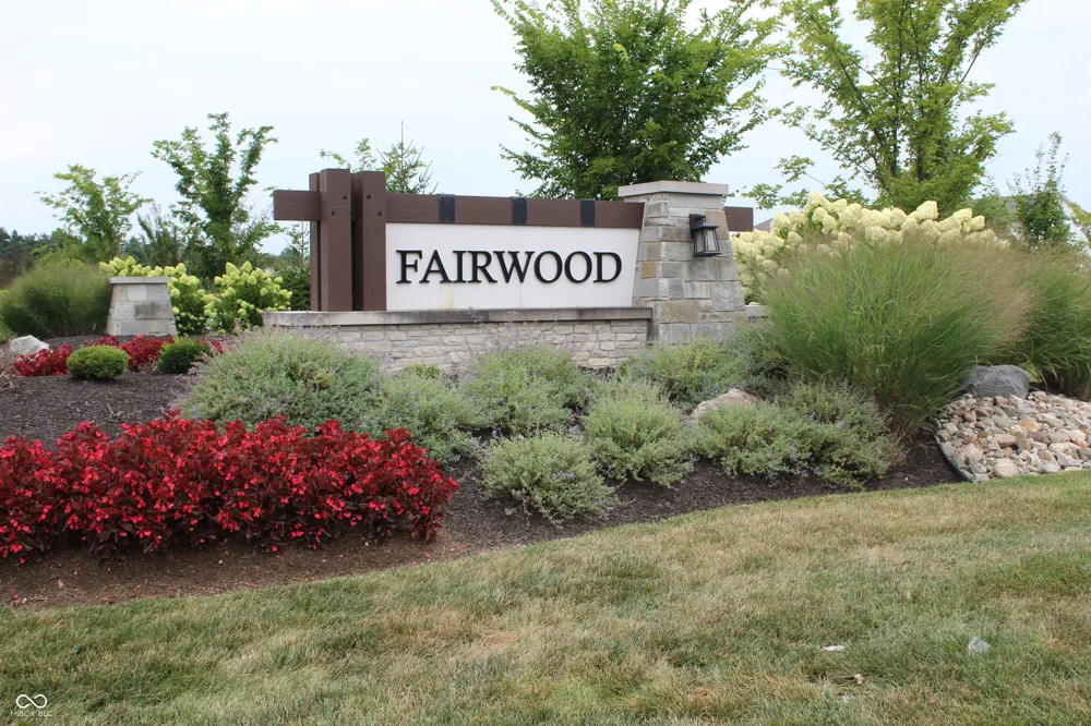 2360 Oakmont Drive Plainfield, IN 46168