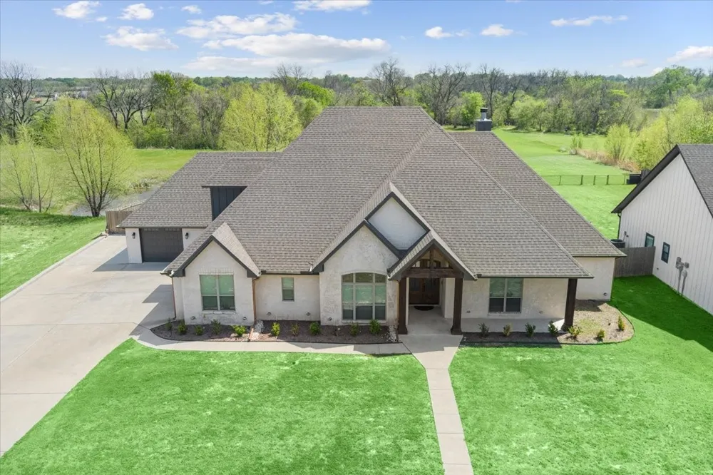 1024 Cecilia Court Robinson, TX 76706