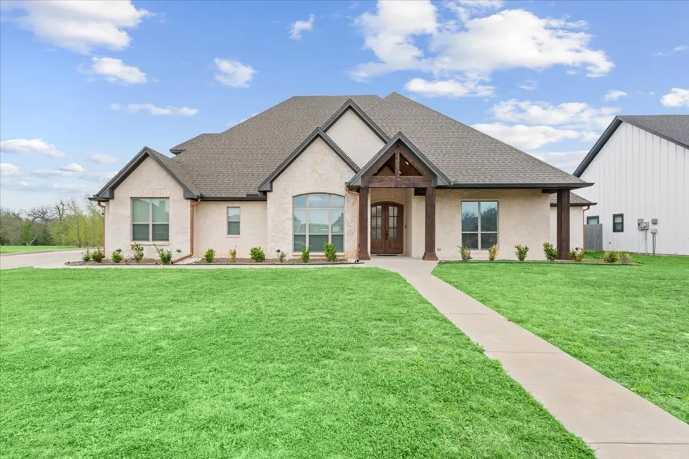1024 Cecilia Court Robinson, TX 76706