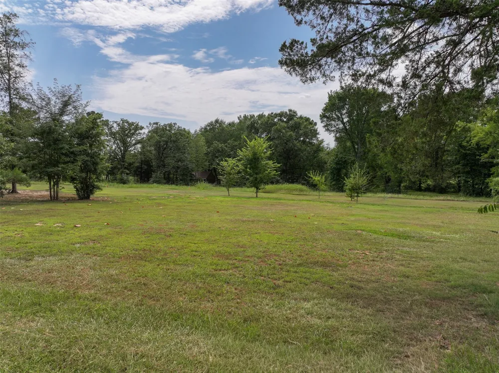 2568 County Road 4234 De Kalb, TX 75559