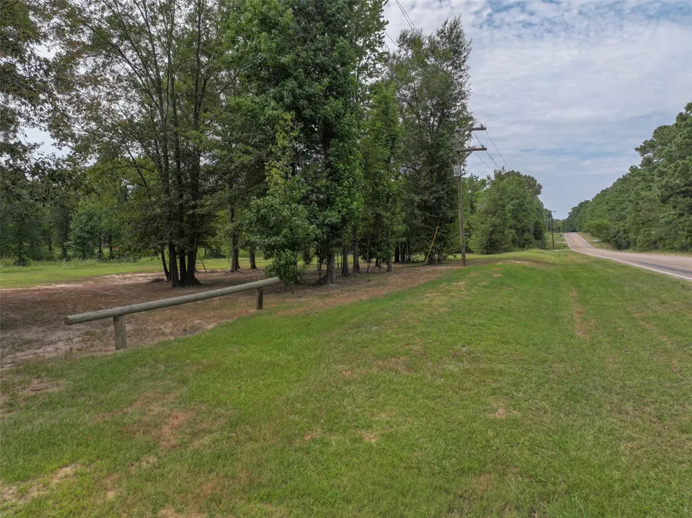 2568 County Road 4234 De Kalb, TX 75559
