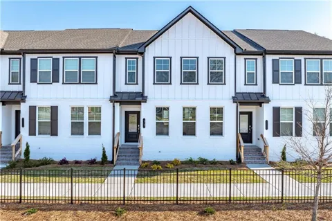 33 Constitution Avenue