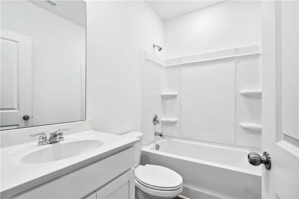 33 Constitution Avenue Pendergrass, GA 30567
