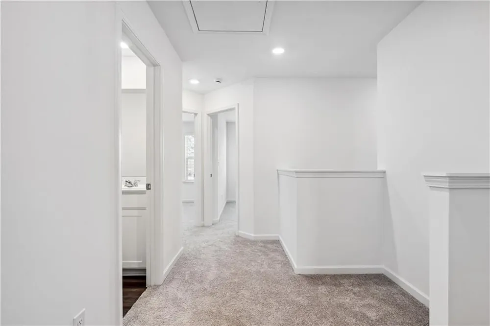 33 Constitution Avenue Pendergrass, GA 30567
