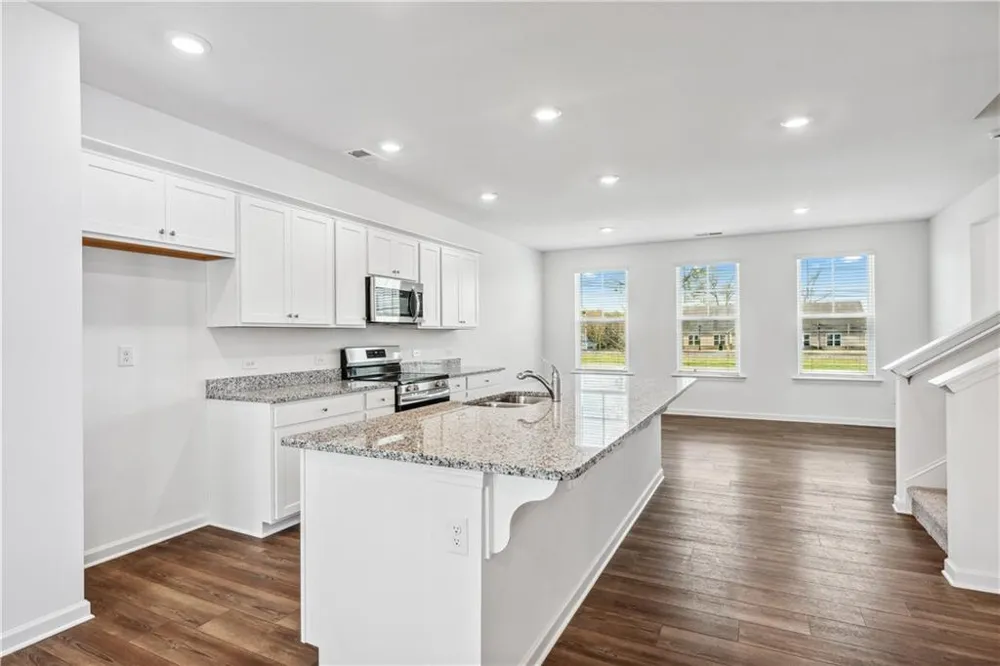 33 Constitution Avenue Pendergrass, GA 30567