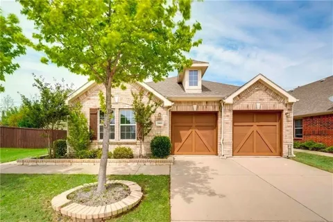 5801 Pinebrook Drive