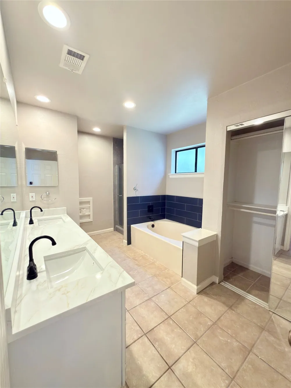 4205 Starboard Trail Rowlett, TX 75088