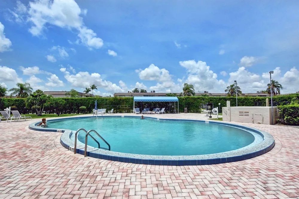 705 Lori Drive #110 Palm Springs, FL 33461