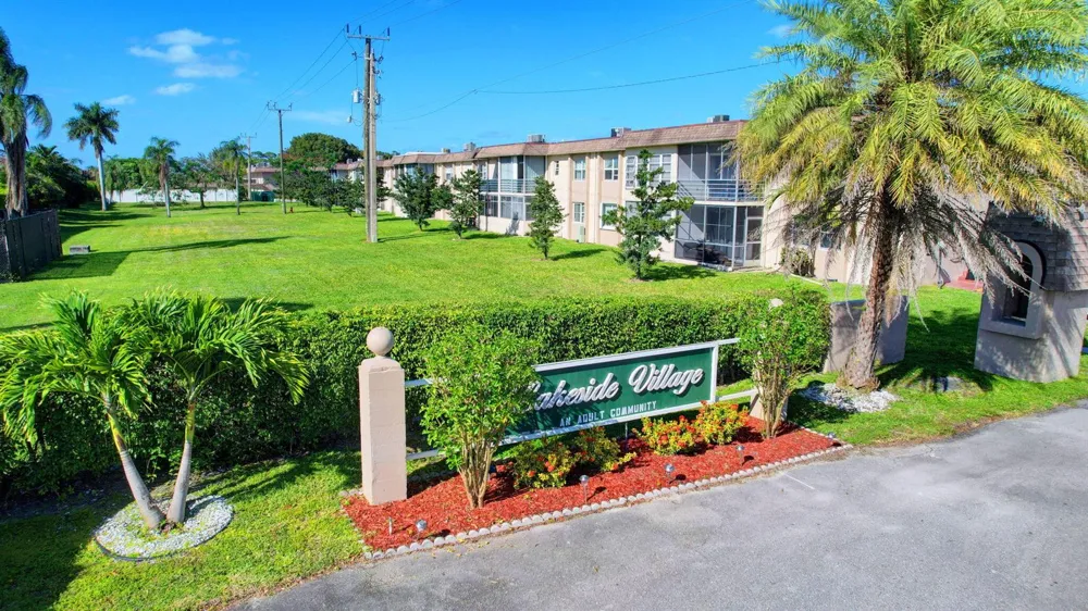 705 Lori Drive #110 Palm Springs, FL 33461
