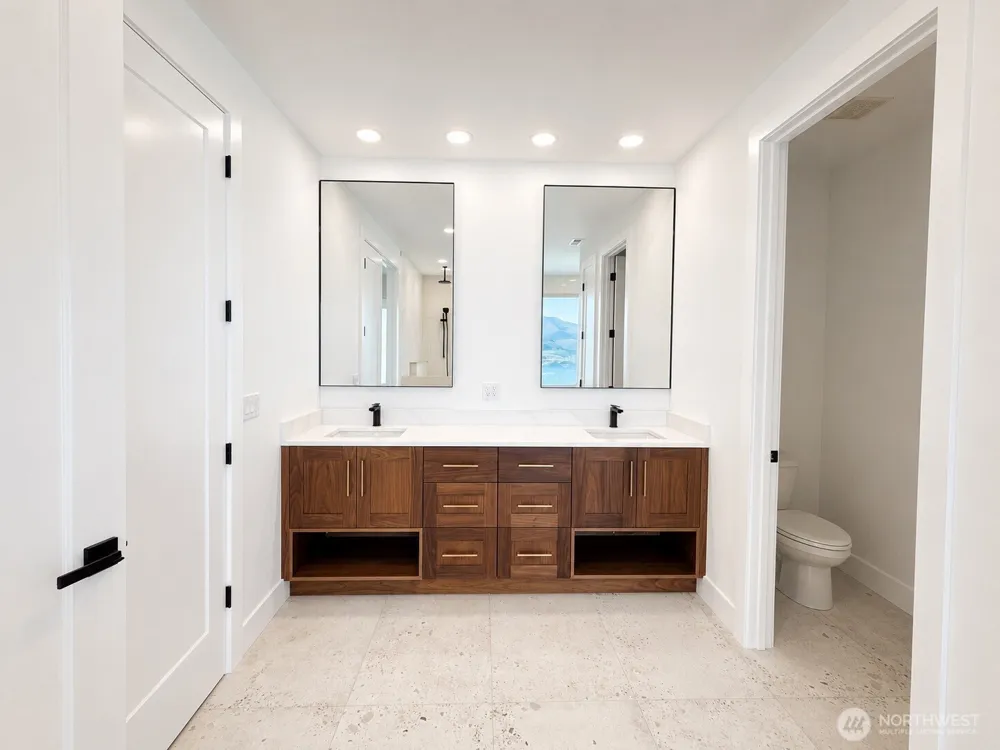 917 Long Drive Chelan, WA 98816