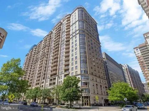 888 QUINCY STREET #804