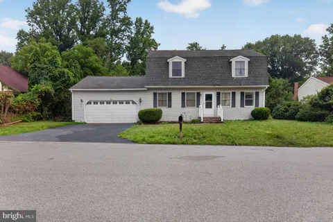 5570 MERIVALE COURT