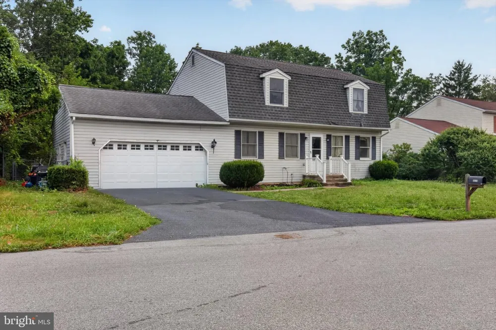 5570 MERIVALE COURT Harrisburg, PA 17112