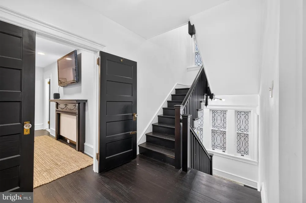 1110 BROOM STREET Wilmington, DE 19806
