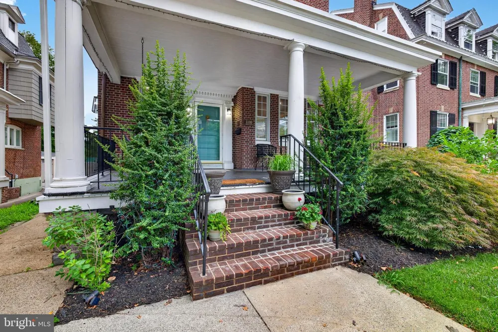 1110 BROOM STREET Wilmington, DE 19806