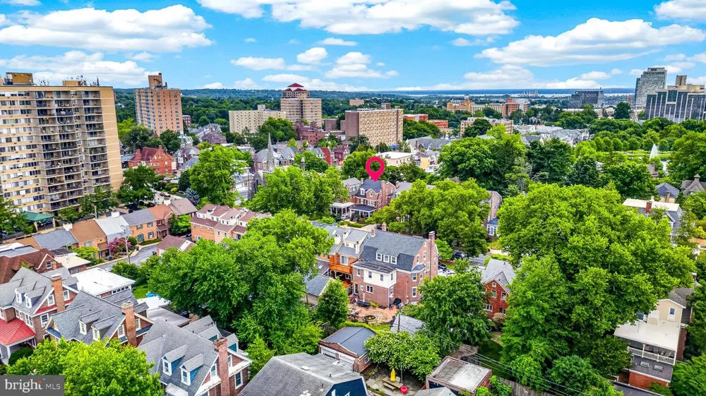 1110 BROOM STREET Wilmington, DE 19806