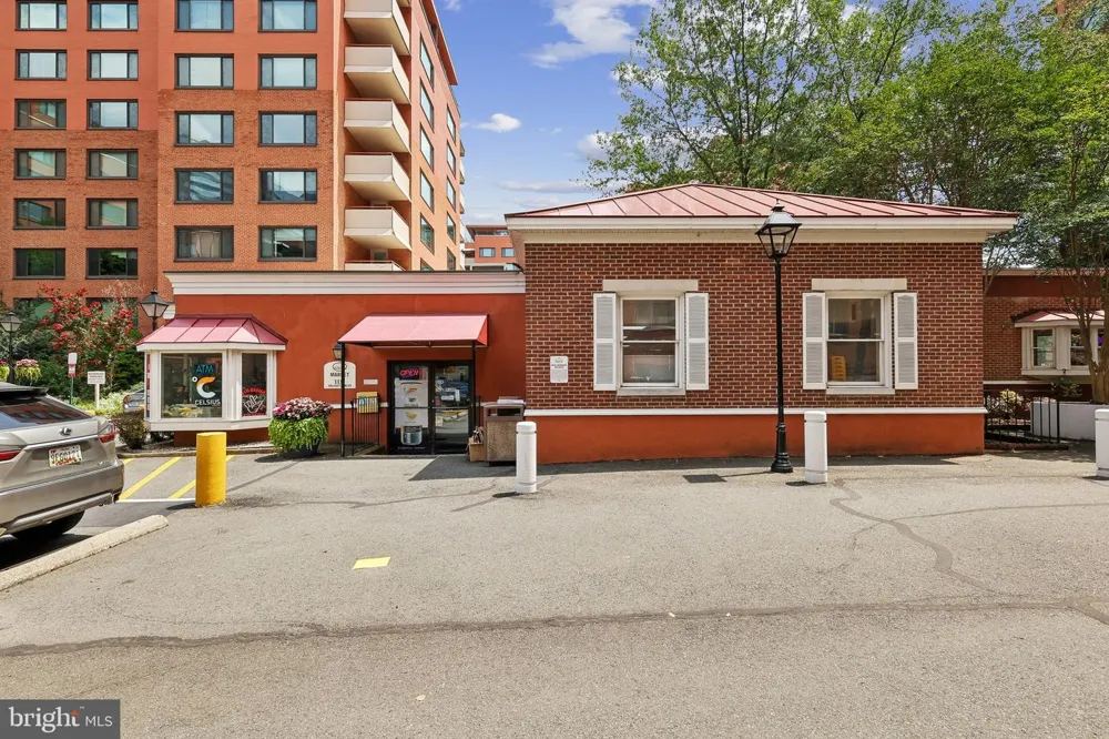 1021 ARLINGTON BOULEVARD #1138 Arlington, VA 22209
