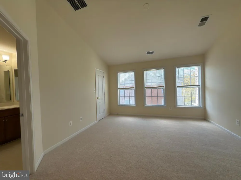 21929 BAYARD TERRACE Broadlands, VA 20148