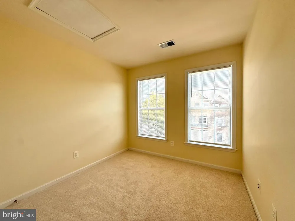 21929 BAYARD TERRACE Broadlands, VA 20148