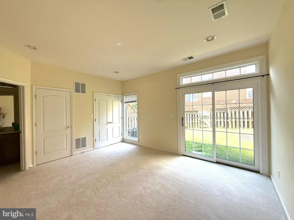 21929 BAYARD TERRACE Broadlands, VA 20148