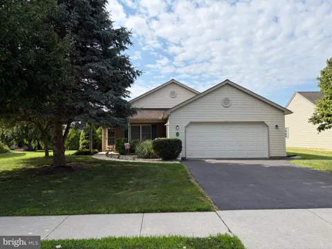 6 ROSEMONT DRIVE