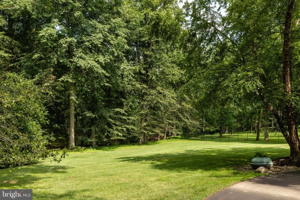1733 STOCTON ROAD Meadowbrook, PA 19046