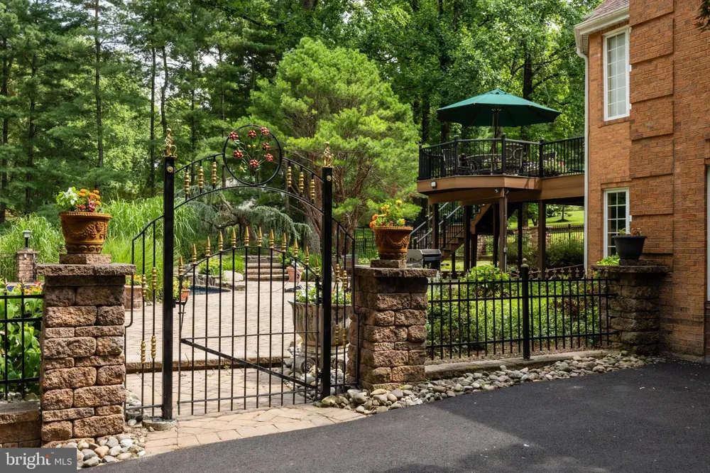 1733 STOCTON ROAD Meadowbrook, PA 19046
