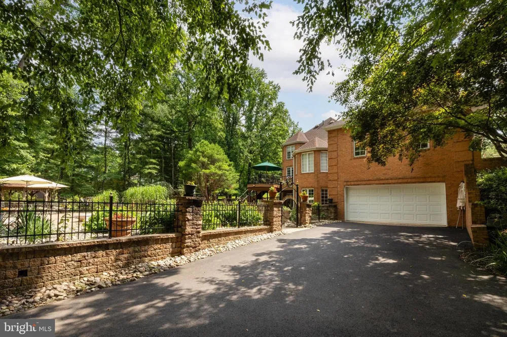 1733 STOCTON ROAD Meadowbrook, PA 19046