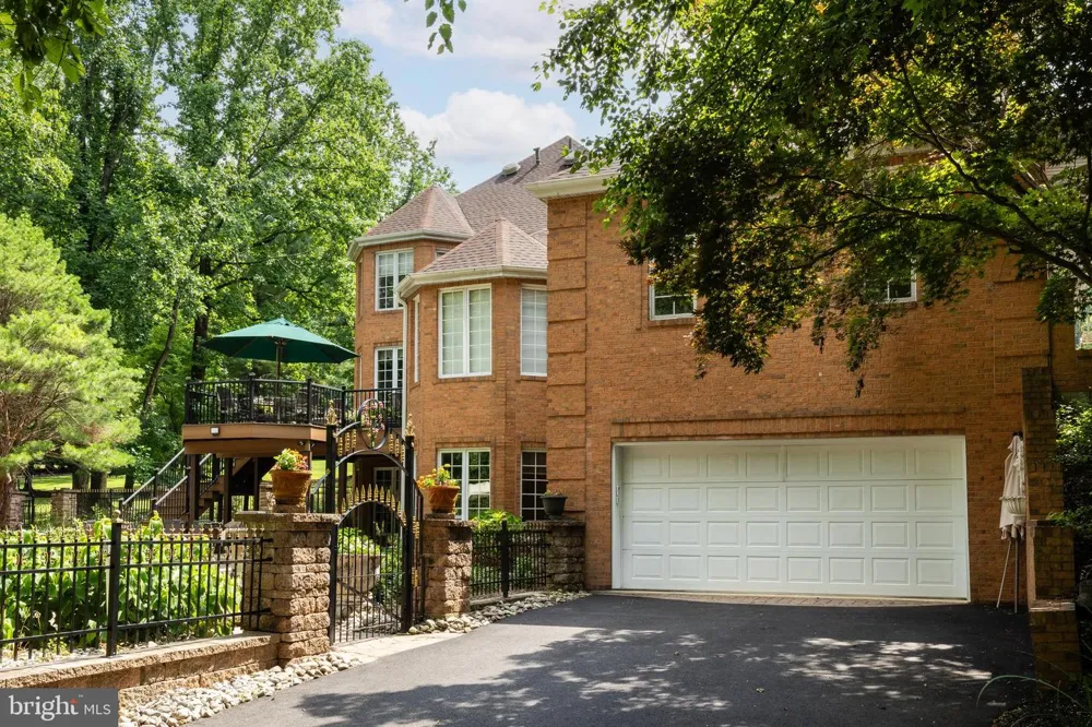 1733 STOCTON ROAD Meadowbrook, PA 19046