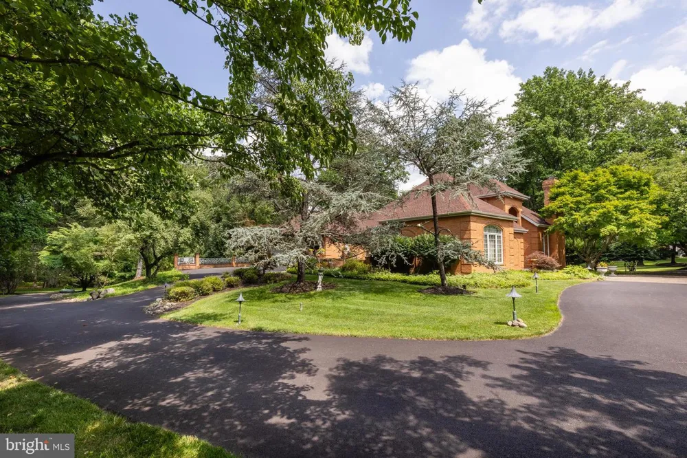 1733 STOCTON ROAD Meadowbrook, PA 19046