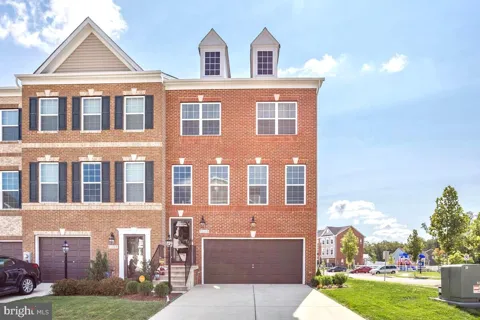 11121 SOUTHPORT PLACE