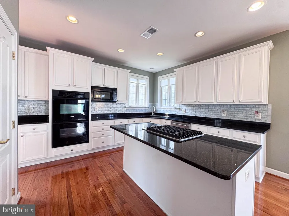 22827 OAKGROVE ROAD Sterling, VA 20166