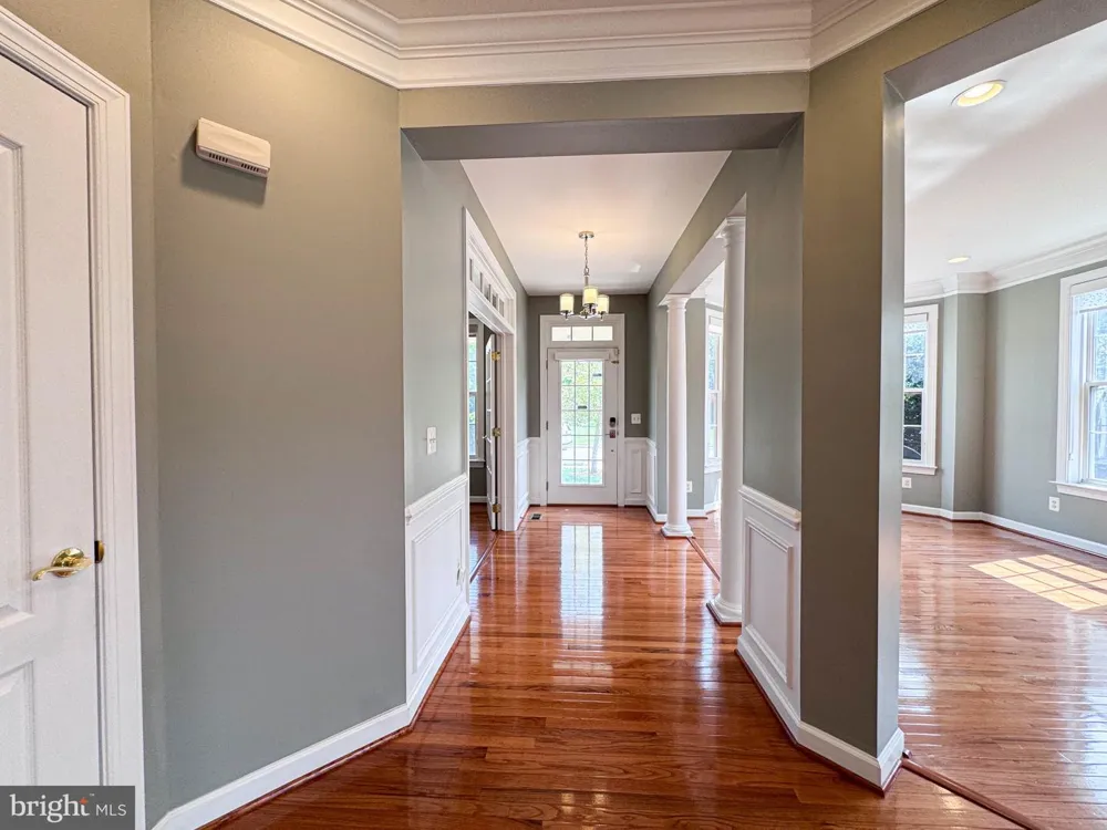 22827 OAKGROVE ROAD Sterling, VA 20166