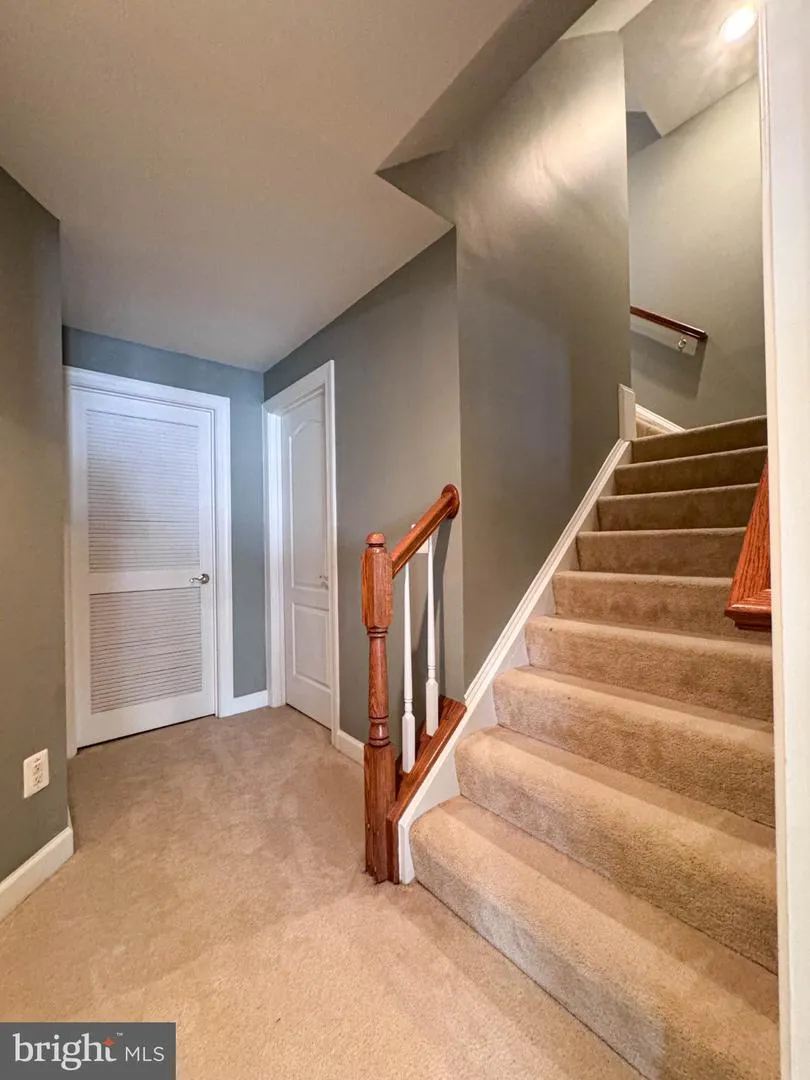 22827 OAKGROVE ROAD Sterling, VA 20166