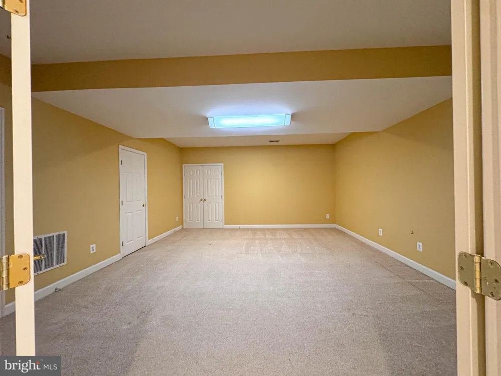 22827 OAKGROVE ROAD Sterling, VA 20166