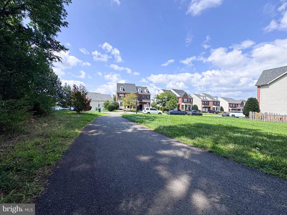 22827 OAKGROVE ROAD Sterling, VA 20166
